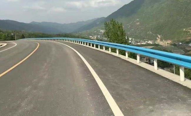 波形护栏（lán）